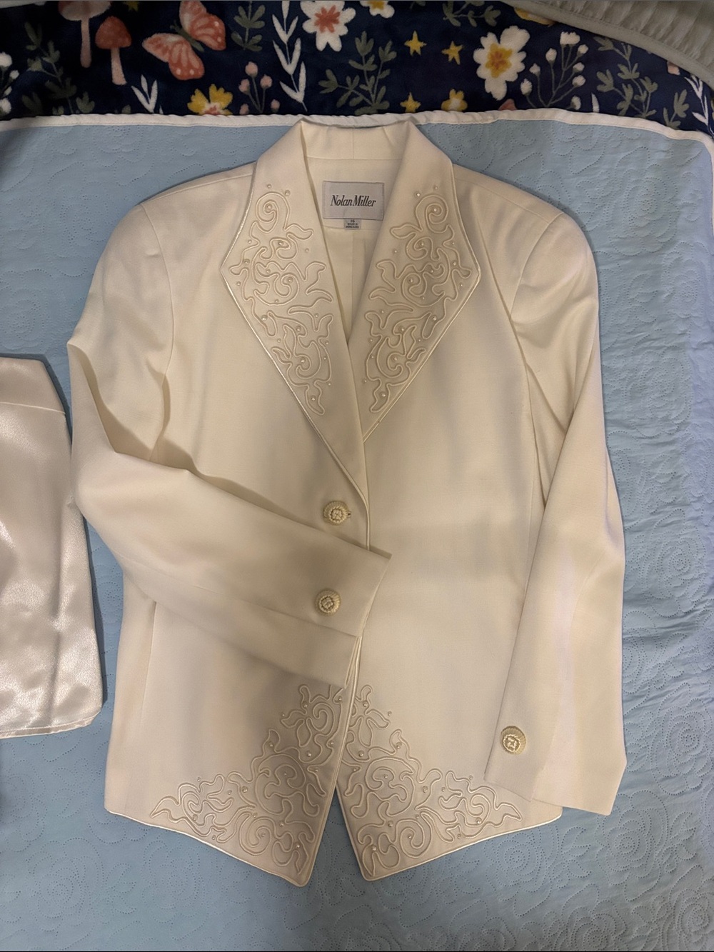 Nolan Miller Ivory Embroidered Single-Breasted 3 Piece Suit
